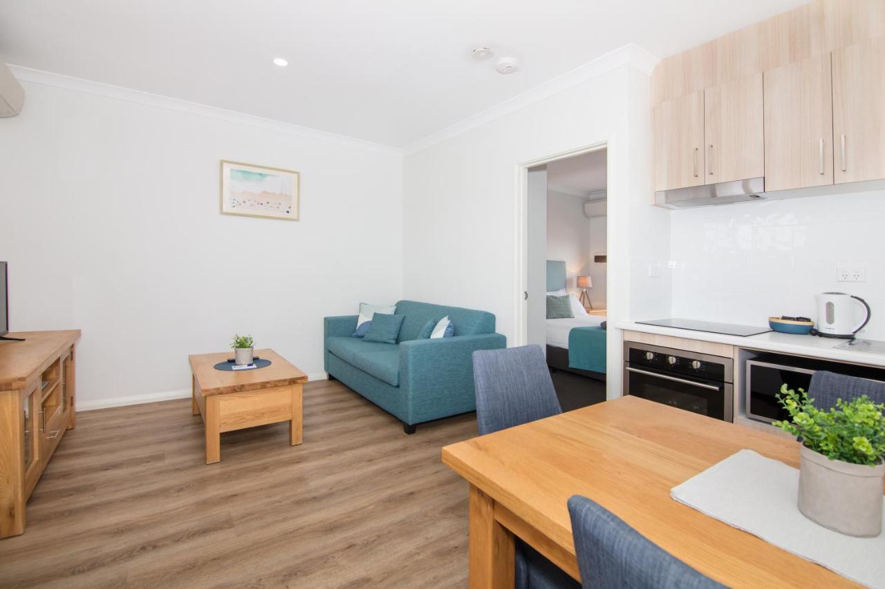 Jurien Bay Motel Apartments Bagian luar foto