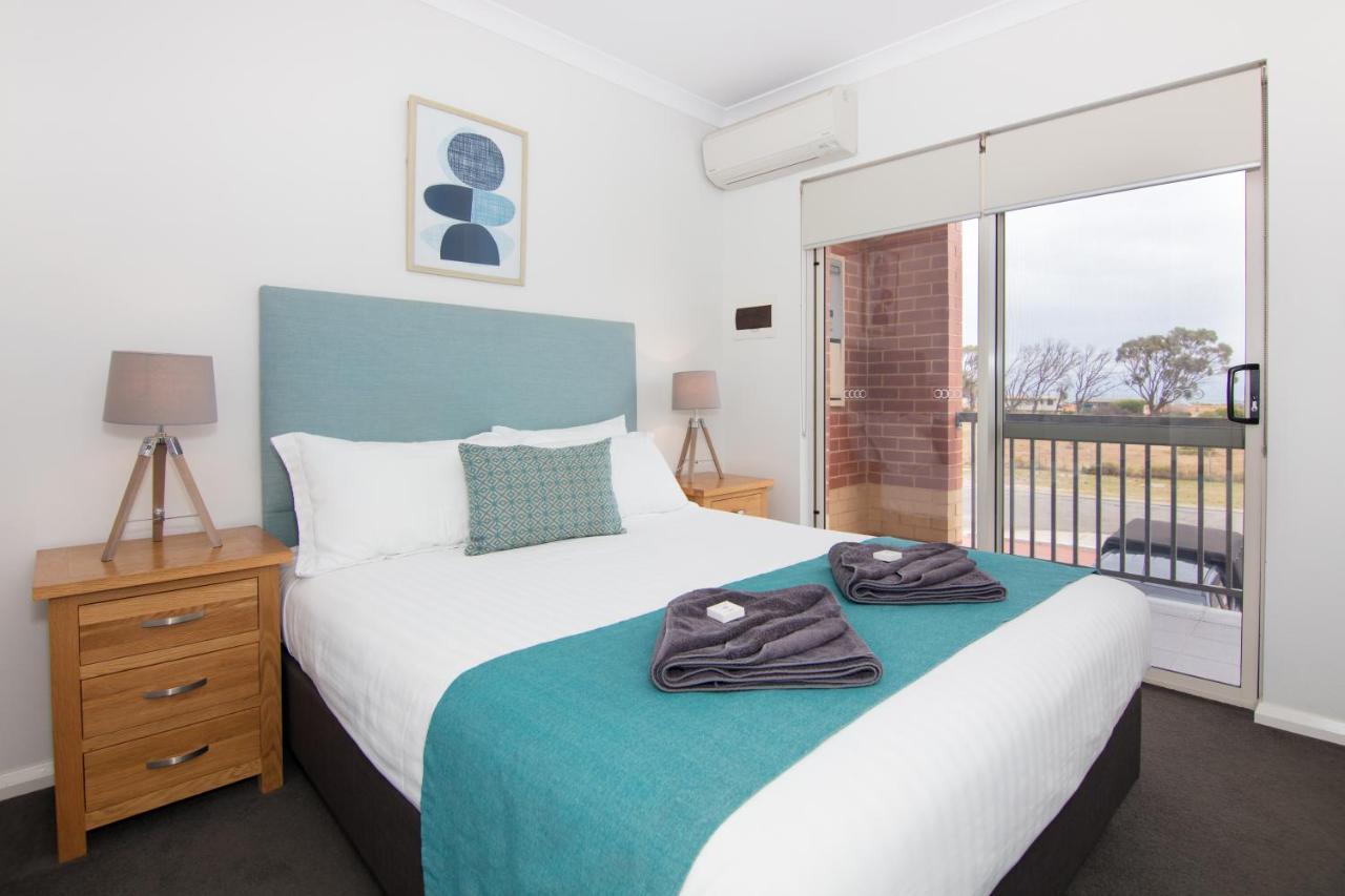 Jurien Bay Motel Apartments Bagian luar foto
