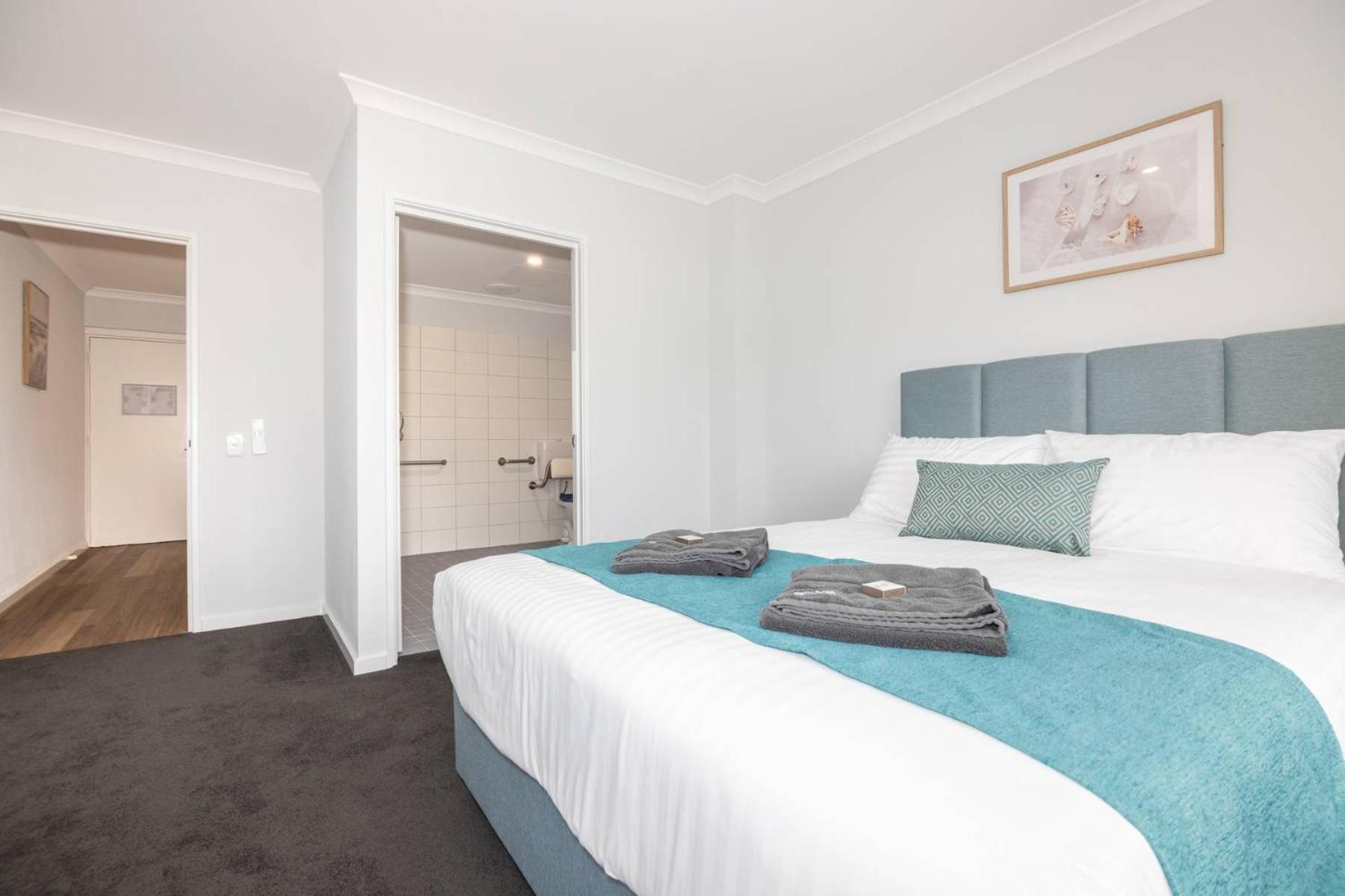 Jurien Bay Motel Apartments Bagian luar foto