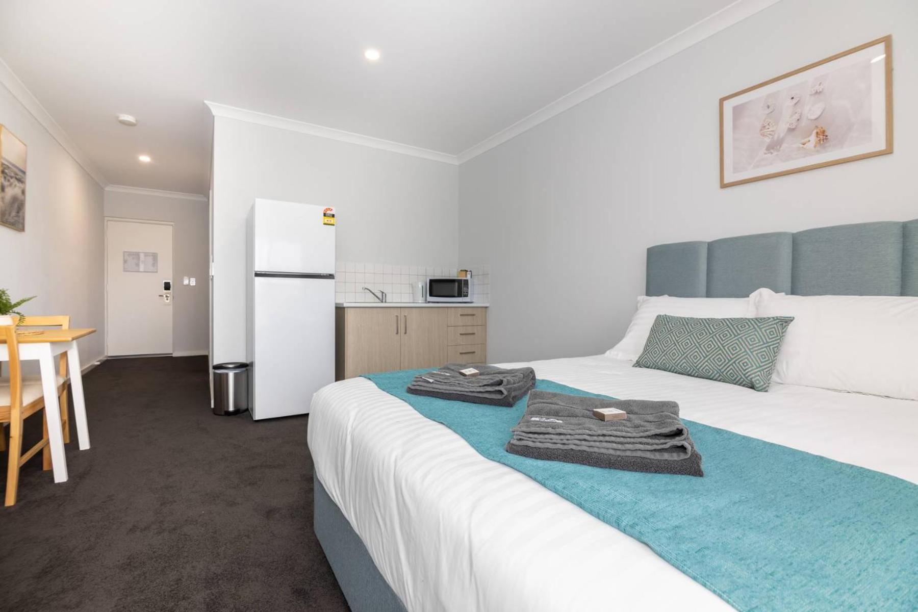 Jurien Bay Motel Apartments Bagian luar foto