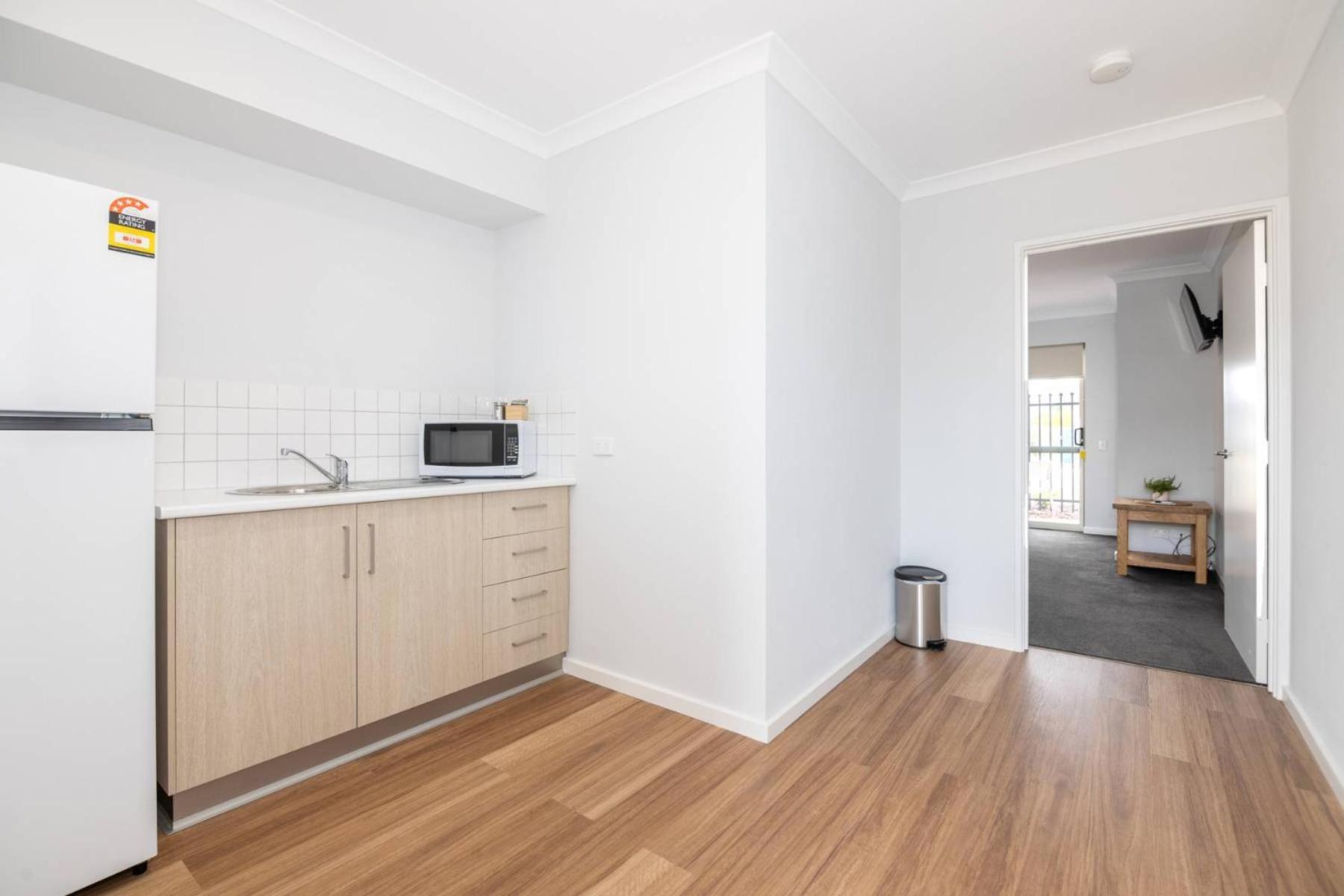 Jurien Bay Motel Apartments Bagian luar foto