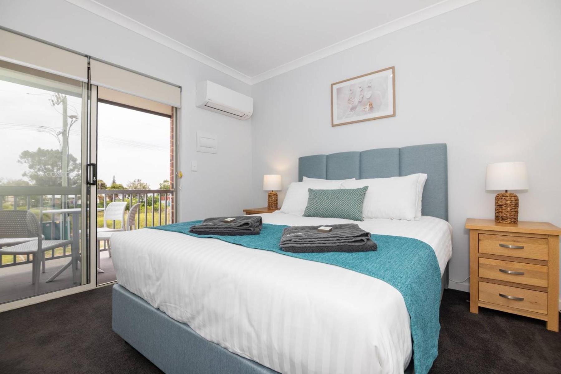 Jurien Bay Motel Apartments Bagian luar foto